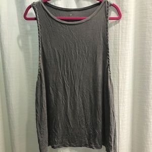 Long tank top with braided detail